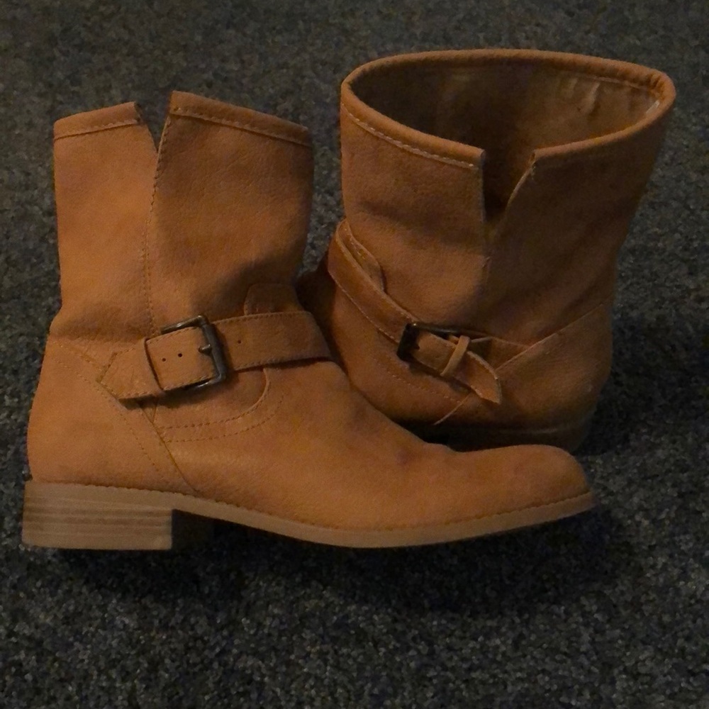 Ankle boots